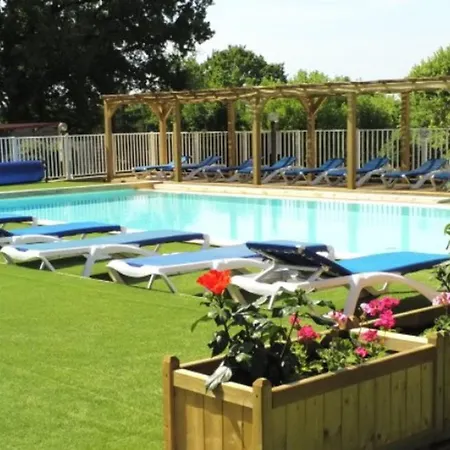 Campingplatz Mobil-home Confortable Avec Terrasse A - Api-1-52-330 *