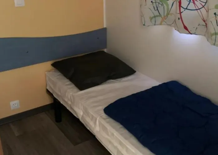 Mobil-home Confortable Avec Terrasse A - Api-1-52-330 مكان تخييم