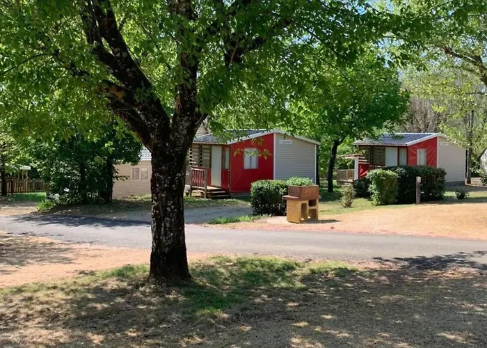 Mobil-home Confortable Avec Terrasse à - Api-1-52-330 Limeuil